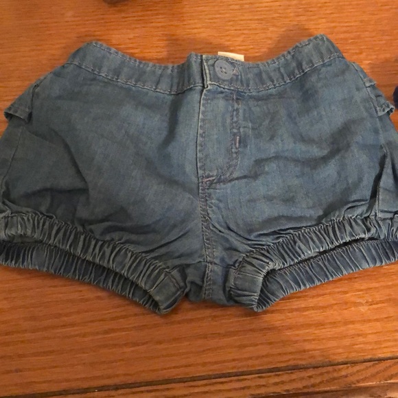 3 shorts/1 skirt - Picture 2 of 7